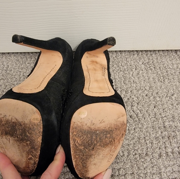 BCBG Maxazria Calista Black Lace Beaded Platform Round Toe Heels Size 7 - Picture 6 of 7